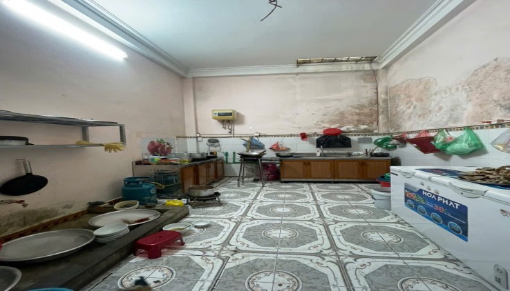 Cho thuê làm CHDV Phố Kim Ngưu, 8/3, 74m2, cải tạo được 6 phòng, 19 Triệu (ko TL)